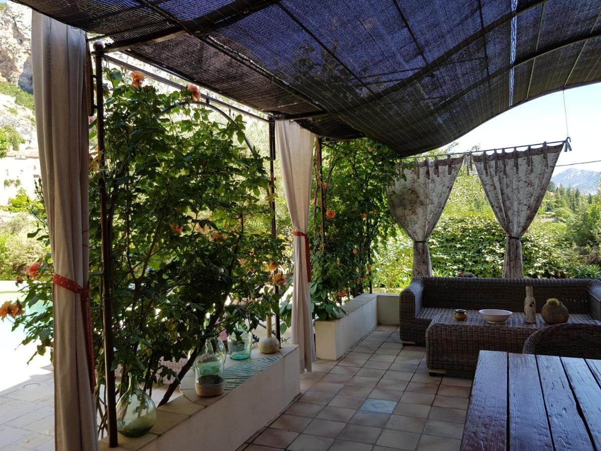 Bastide Des Oliviers Bed and Breakfast Moustiers-Sainte-Marie Exteriör bild
